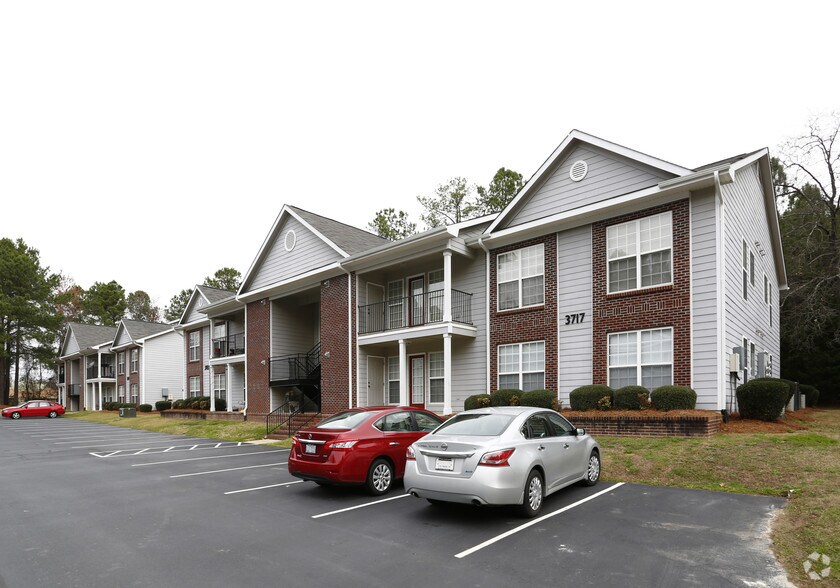 More Photos Of 3605 Sapphire Rd, Fayetteville Apartments For Sale