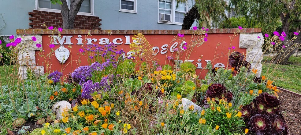 More Photos Of 1000-1002 S Ridgeley Dr, Los Angeles Apartments For Sale