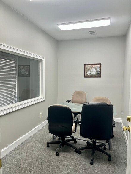 More Photos Of 1244 Beaver Ruin Rd, Norcross Office Residential For Lease