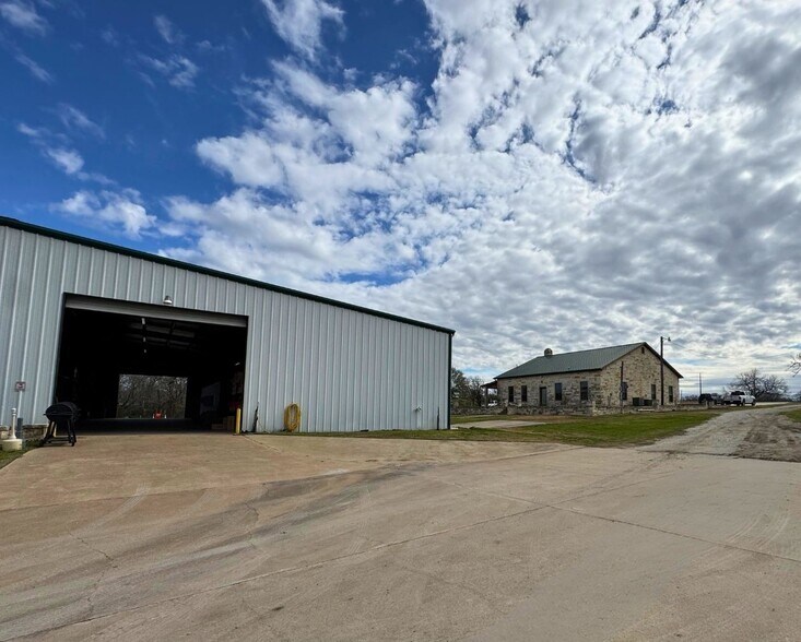 More Photos Of 7081 Old Reliance Rd, Bryan Industrial For Lease