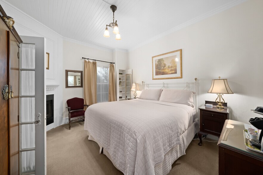 More Photos Of 2476 Main St, Cambria Hospitality For Sale