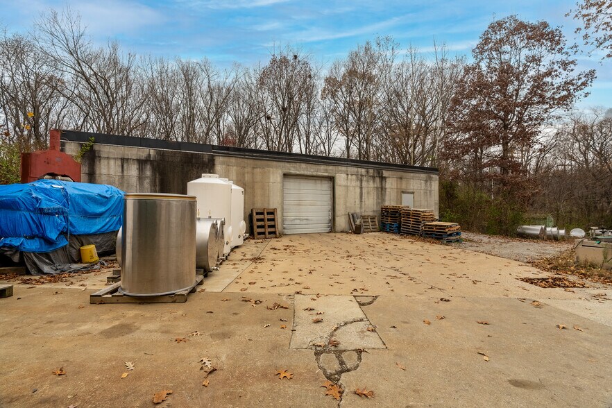 More Photos Of 14931 State Highway 37, Whittington Winery Vineyard For Sale