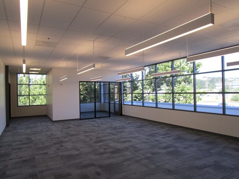 More Photos Of 3035 Cleveland Ave, Santa Rosa Office For Lease