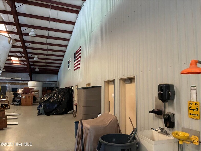 More Photos Of 161 T Com Dr, Elizabeth City Warehouse For Sale