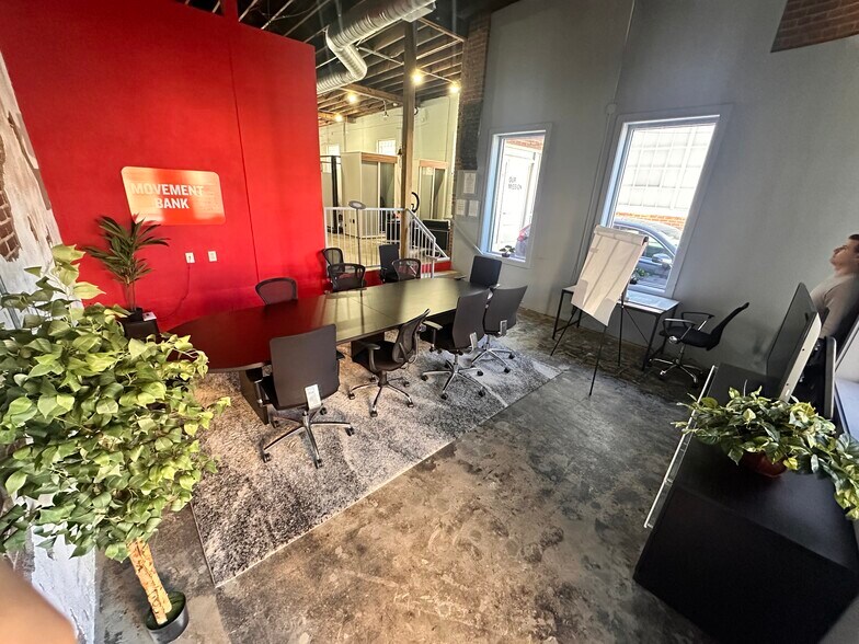 More Photos Of 1235 W Morehead St, Charlotte Office For Lease