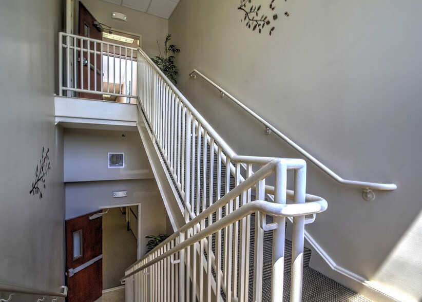 More Photos Of 2 Ivy Brook Rd, Shelton Medical For Lease