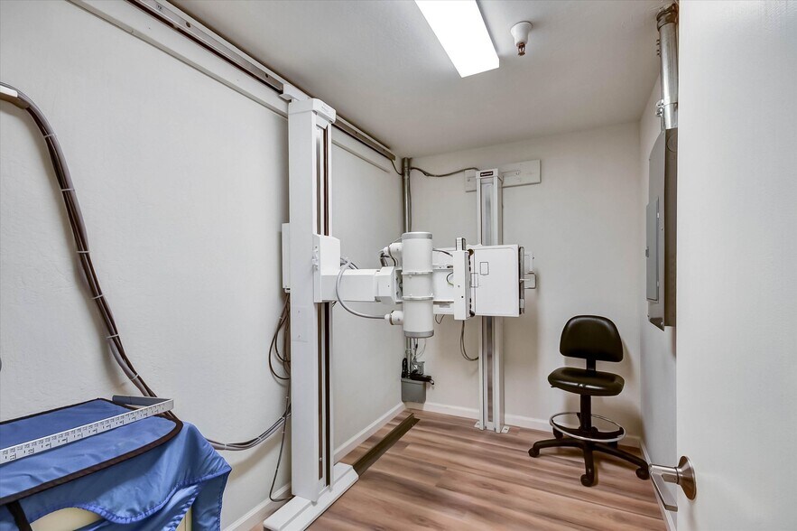 More Photos Of 1300 Grant Ave, Novato Office For Sale