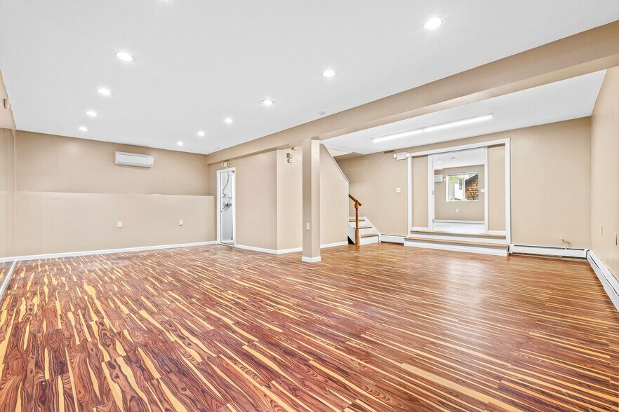 More Photos Of 100 S Main St, New City Storefront Retail Residential For Lease