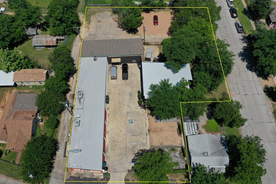 More Photos Of 502 Grand Ave, Fort Worth Flex For Sale