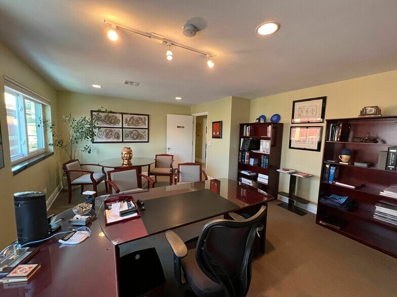 More Photos Of 1725 Gaylord St, Denver Office For Sale