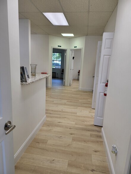 More Photos Of 41 Bridge St, Metuchen Office For Lease