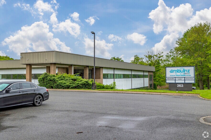 Primary Photo Of 263 Route 17k, Newburgh Medical For Lease