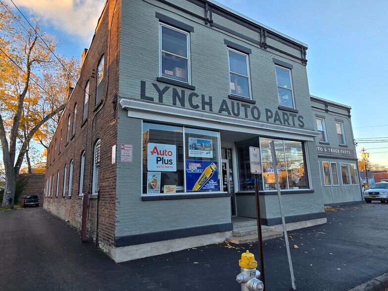 More Photos Of 39 St James St, Kingston Storefront Retail Office For Sale