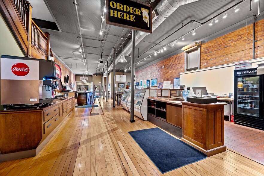 More Photos Of 144 W Liberty St, Wooster Office For Sale