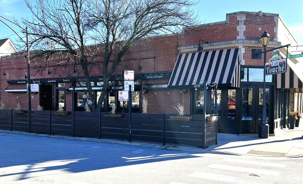 More Photos Of 6728-6730 N Northwest Hwy, Chicago Restaurant For Sale