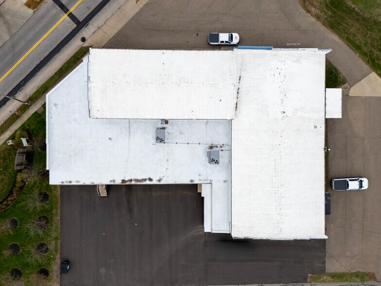 More Photos Of 160 S Columbus St, Wooster Warehouse For Lease