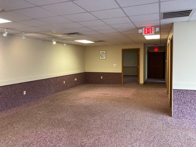 More Photos Of 1379 Woodman Dr, Dayton Medical For Sale