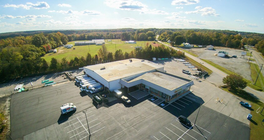 More Photos Of 2799 W Third St, Farmville Warehouse For Sale