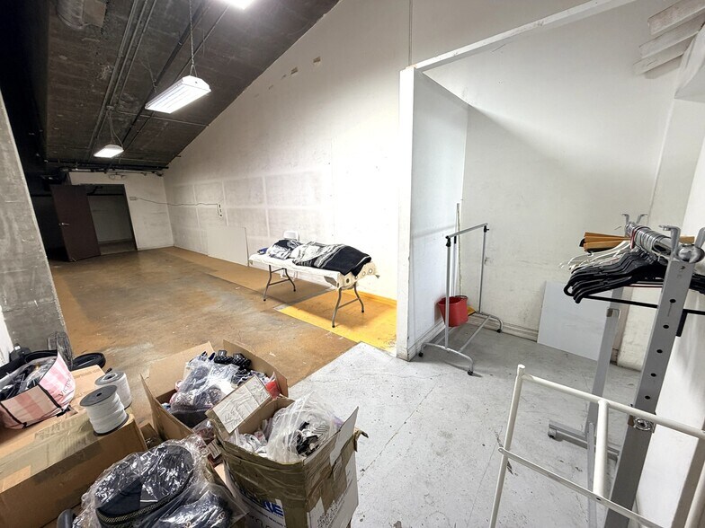 More Photos Of 790 E 12th St, Los Angeles Storefront For Lease