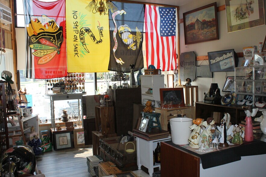 More Photos Of 154 E Railroad, Leland General Retail For Sale