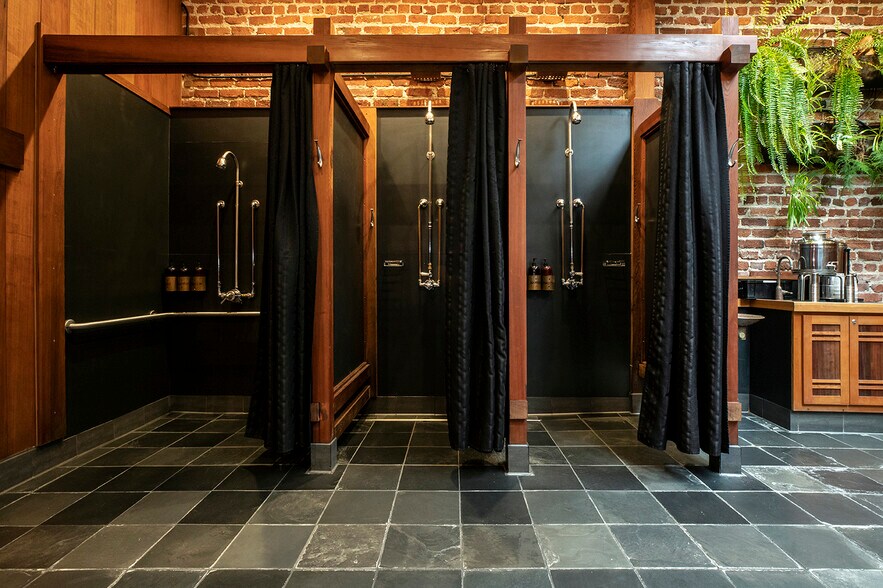 More Photos Of 466 Eddy St, San Francisco General Retail For Sale