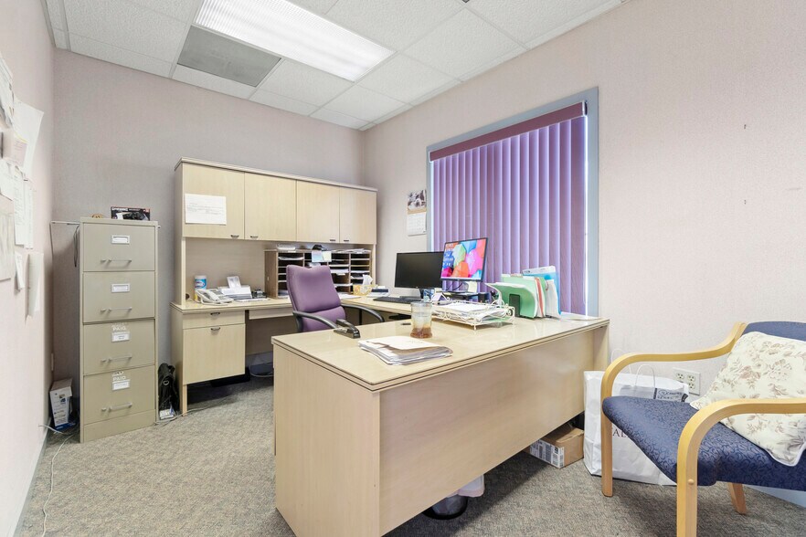 More Photos Of 410 S Main St, Pleasantville Office For Sale