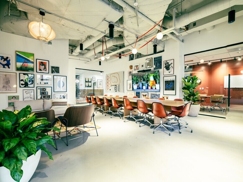 More Photos Of 17190 Bernardo Center Dr, San Diego Coworking Space