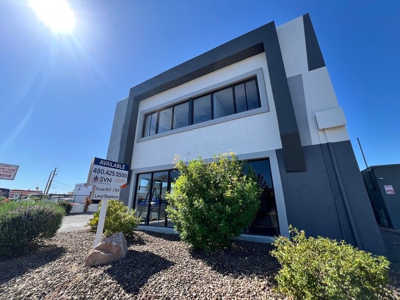 More Photos Of 2841 E Bell Rd, Phoenix Storefront Retail Office For Lease