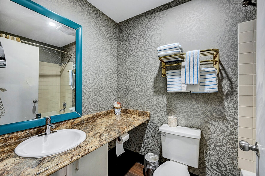 More Photos Of 2855 Fremont St, Las Vegas Hotel For Sale