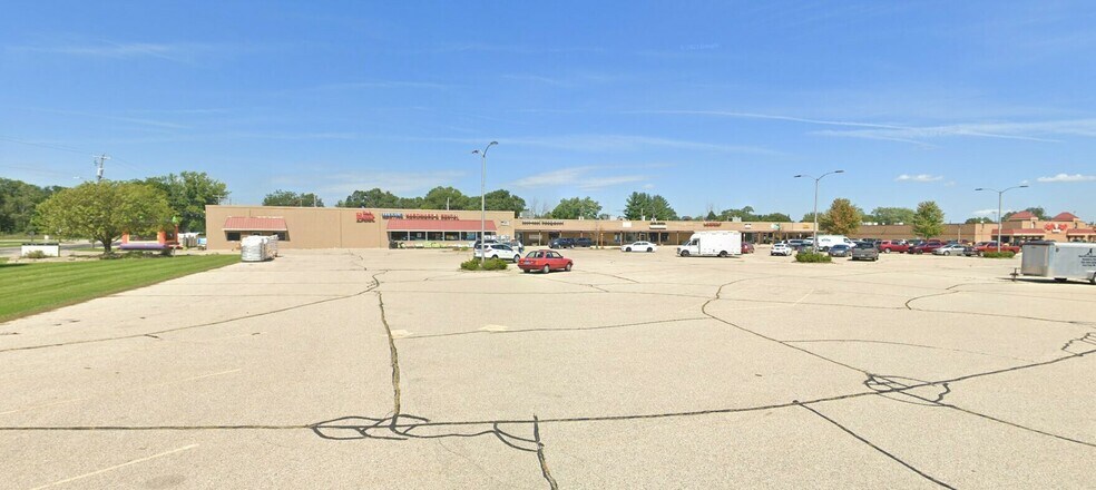 More Photos Of 3270 Main St, East Troy Unknown For Lease