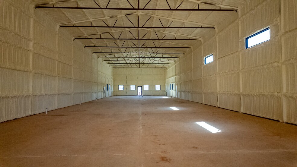 More Photos Of 11535 Black Sand Drive, Edmond Flex For Sale