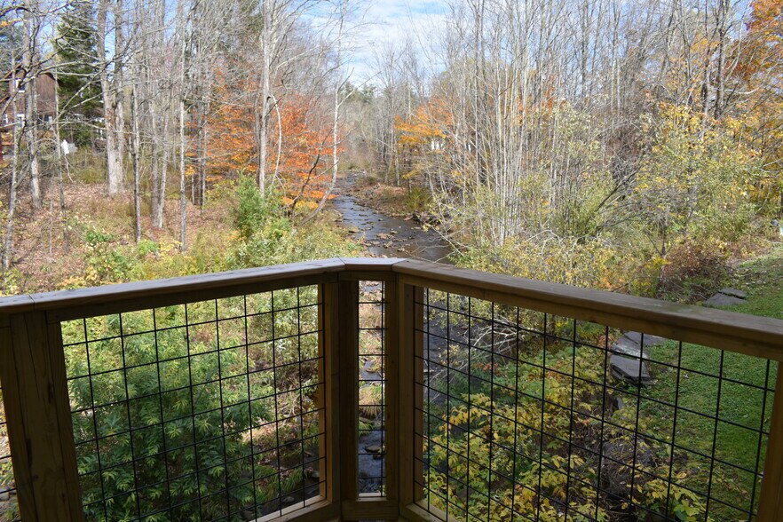 More Photos Of , Tannersville General Retail For Sale