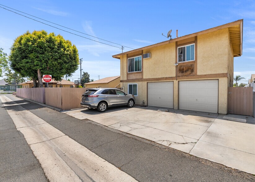 More Photos Of 937 E Palmyra Ave, Orange Apartments For Sale