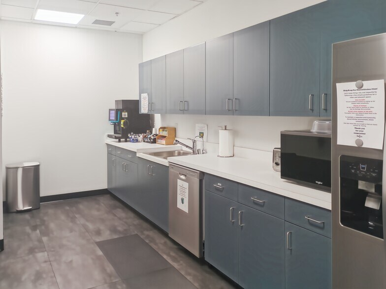 More Photos Of 2410 Fire Mesa St, Las Vegas Coworking Space