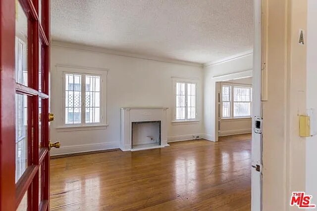 More Photos Of 7360 Hollywood Blvd, Los Angeles Apartments For Sale