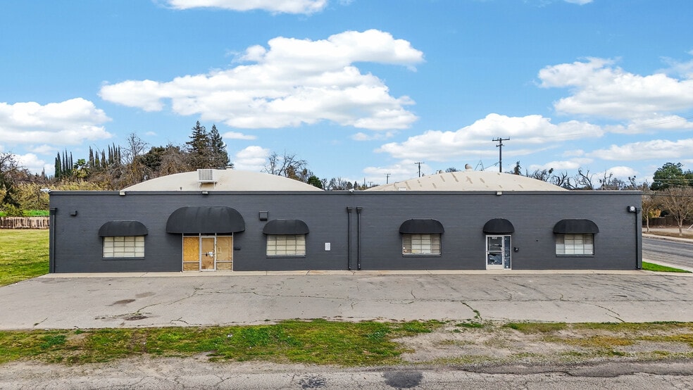 More Photos Of 1505-1507 W 18th St, Merced Warehouse For Lease