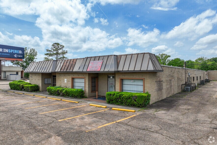 Primary Photo Of 5339 I-55, Jackson Office For Lease