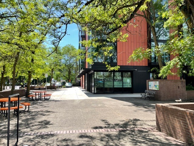 More Photos Of 7373 N Philadelphia Ave, Portland Apartments For Lease