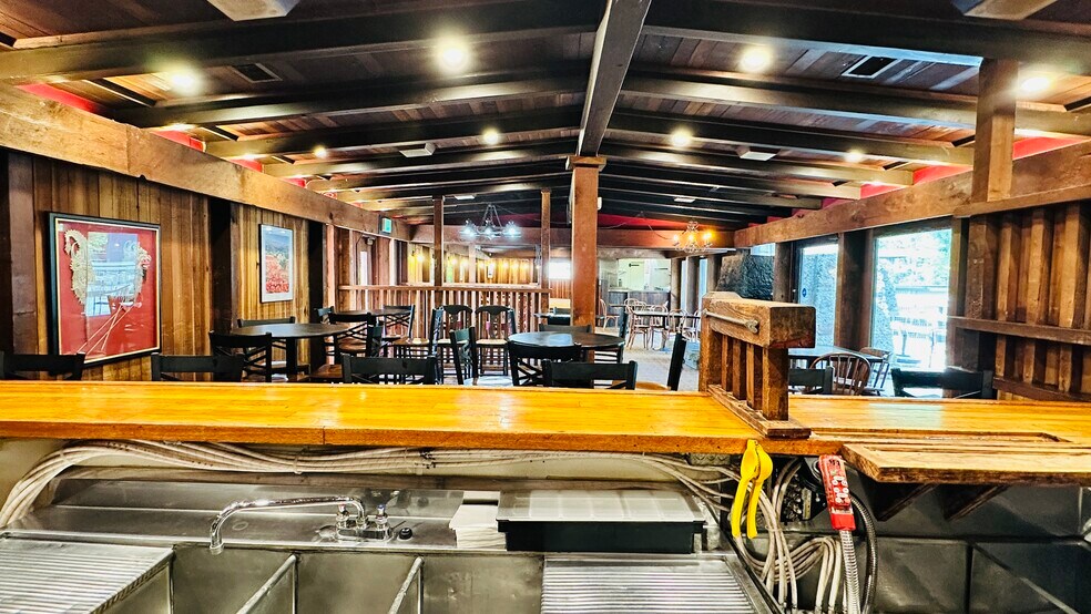 More Photos Of 54905 N Circle Dr, Idyllwild-Pine Cove Restaurant For Lease