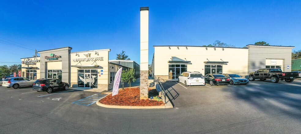 More Photos Of 1706 Capital Cir NE, Tallahassee General Retail For Lease