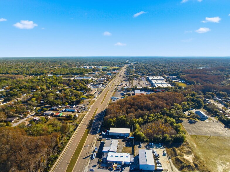 More Photos Of 8510 State Road 52, Hudson Storefront For Sale