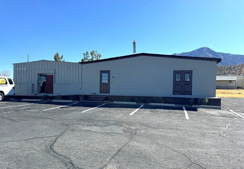 More Photos Of 7216 S Highway 92, Hereford Specialty For Sale