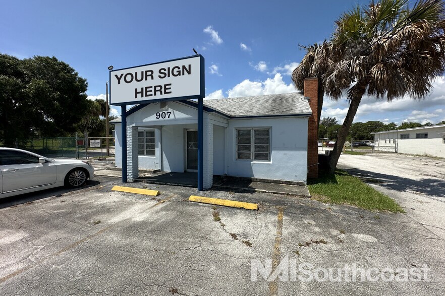 More Photos Of 907 Angle Rd, Fort Pierce Warehouse For Lease