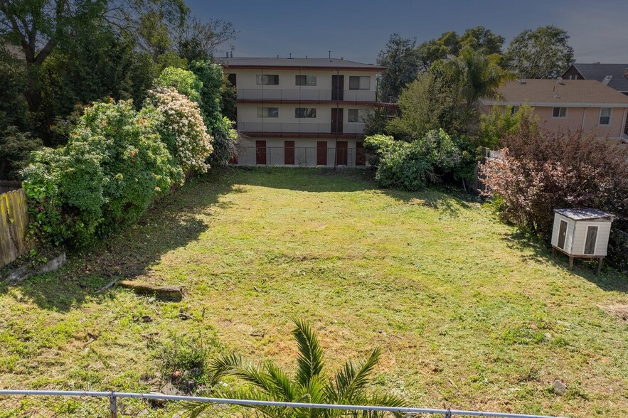 More Photos Of 1127 20th st, Oakland Land For Sale
