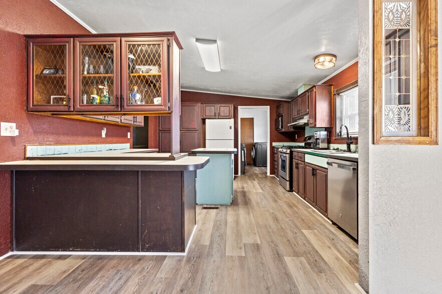 More Photos Of 20500 N 2810 Rd, Kingfisher Lodge Meeting Hall For Sale