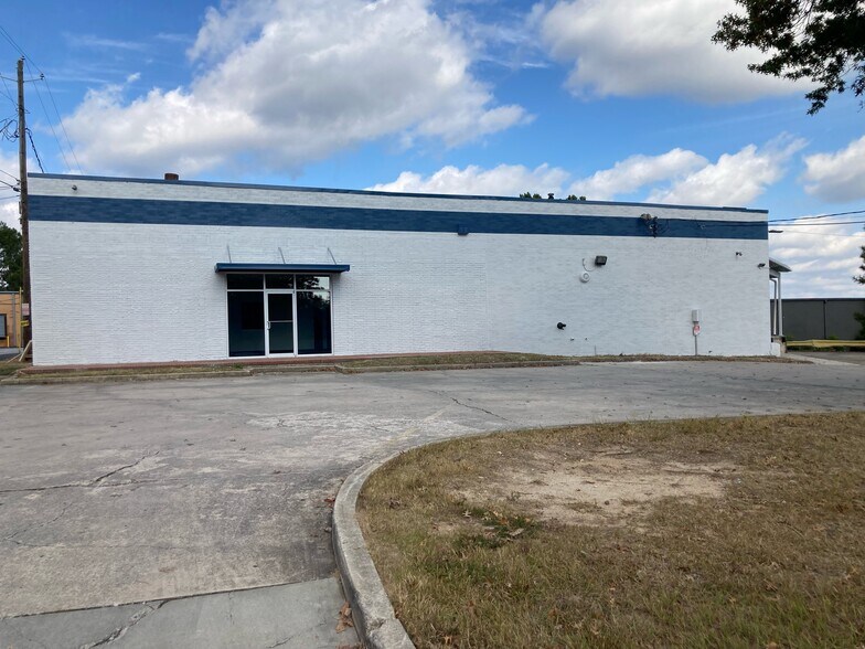 More Photos Of 4415 Commerce Dr Sw, Atlanta Warehouse For Lease