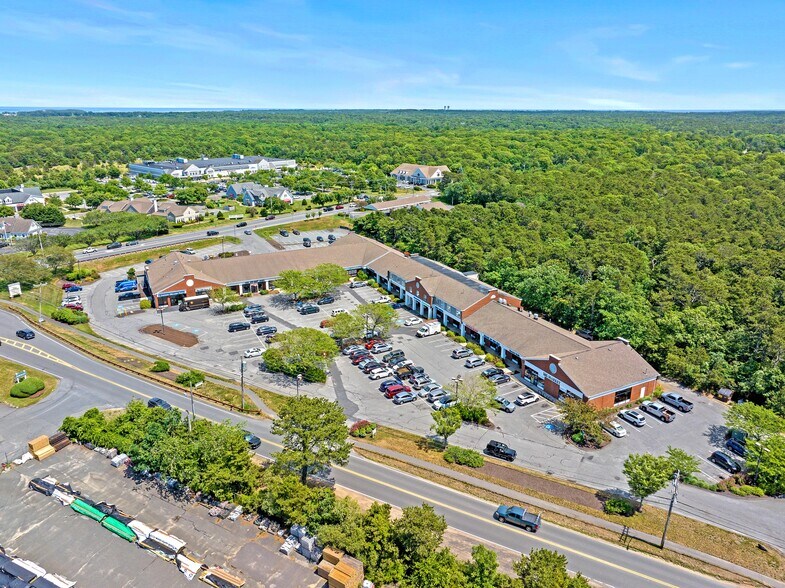 More Photos Of 1421 Orleans Rd, Harwich Storefront For Lease