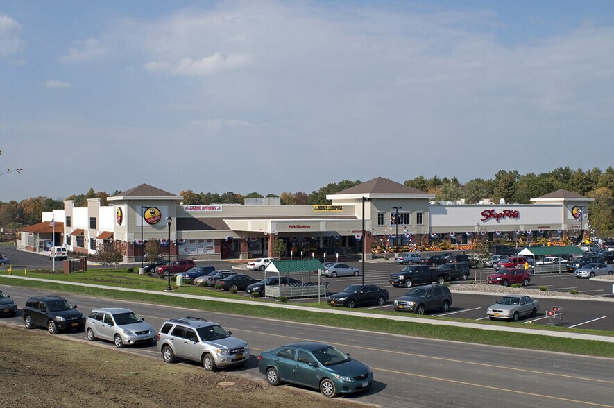 More Photos Of 41 Vista Blvd, Slingerlands Supermarket For Lease