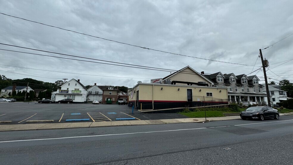More Photos Of 1824-1826 Hanover Ave, Allentown Restaurant For Sale