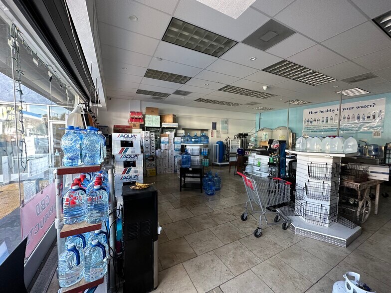 More Photos Of 8380 Santa Monica Blvd, West Hollywood Storefront Retail Office For Lease